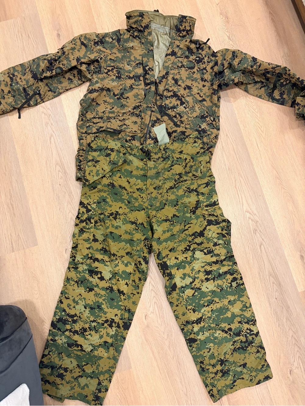 Men's Military Field Jacket & Pants in Woodland Camo Perka waterproof - Picture 2 of 4